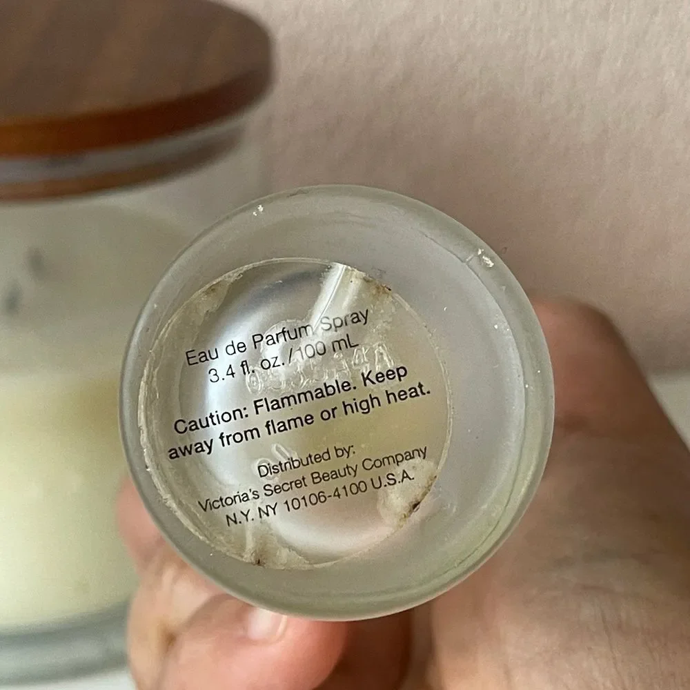 RARE Victoria's Secret body by Victoria perfume Original 3.4 Fl Oz. retired - Picture 3 of 4